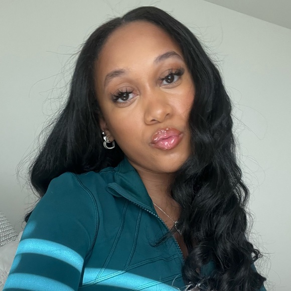 Meet your Posher, Lamaiua - Picture 1 of 1